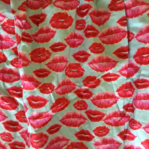 Modcloth Retrolicious lips print skirt size 3x new - Picture 2 of 4